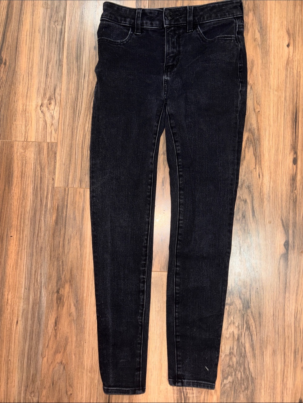 American Eagle High-Rise Black Skinny Jeans